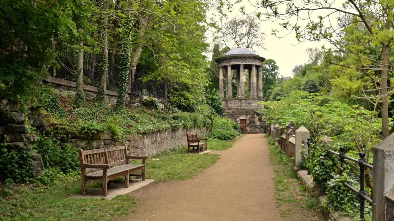 Historic Dean Village Treasure, Sleeps 4 Edinburgh Ngoại thất bức ảnh