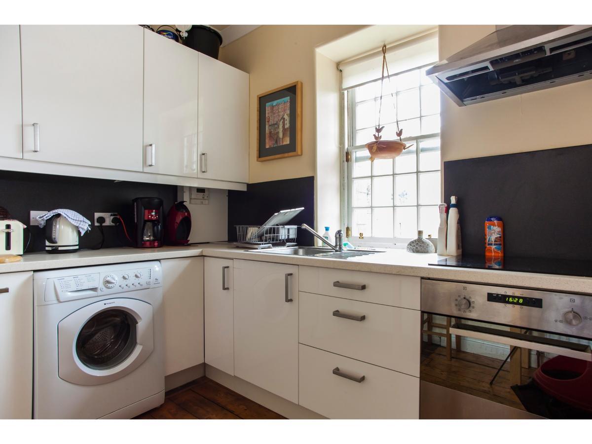 Historic Dean Village Treasure, Sleeps 4 Edinburgh Ngoại thất bức ảnh